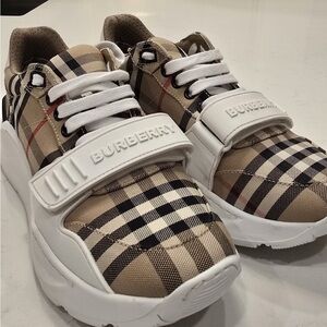 Burberry women Check and Leather Sneakers